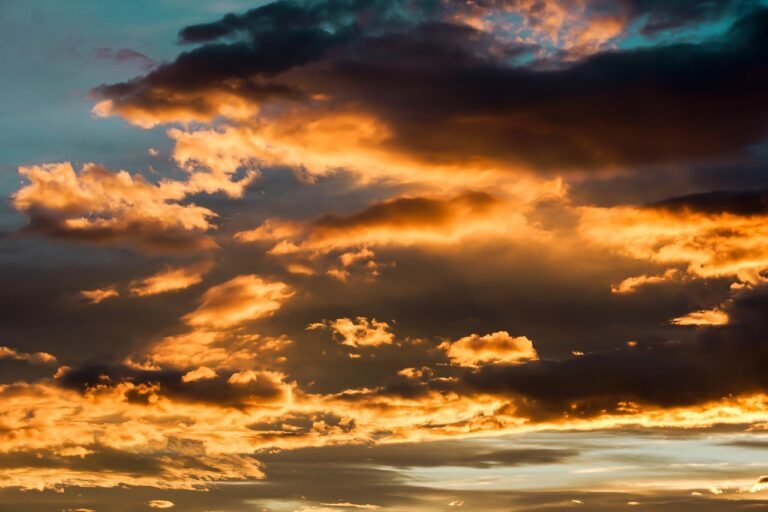 clouds-335969_1280